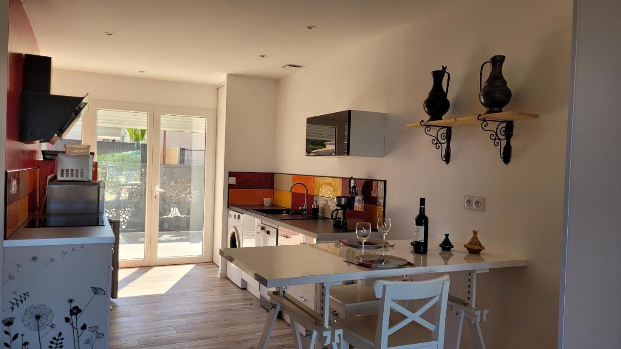 Gite Du Soleil Maison Lumineuse Avec Terrasse Solarium Parking Prive Sorede Luaran gambar